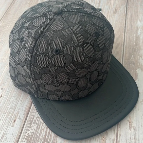 New, Authentic COACH Signature Jacquard Flat Brim Hat Black Signature Canvas